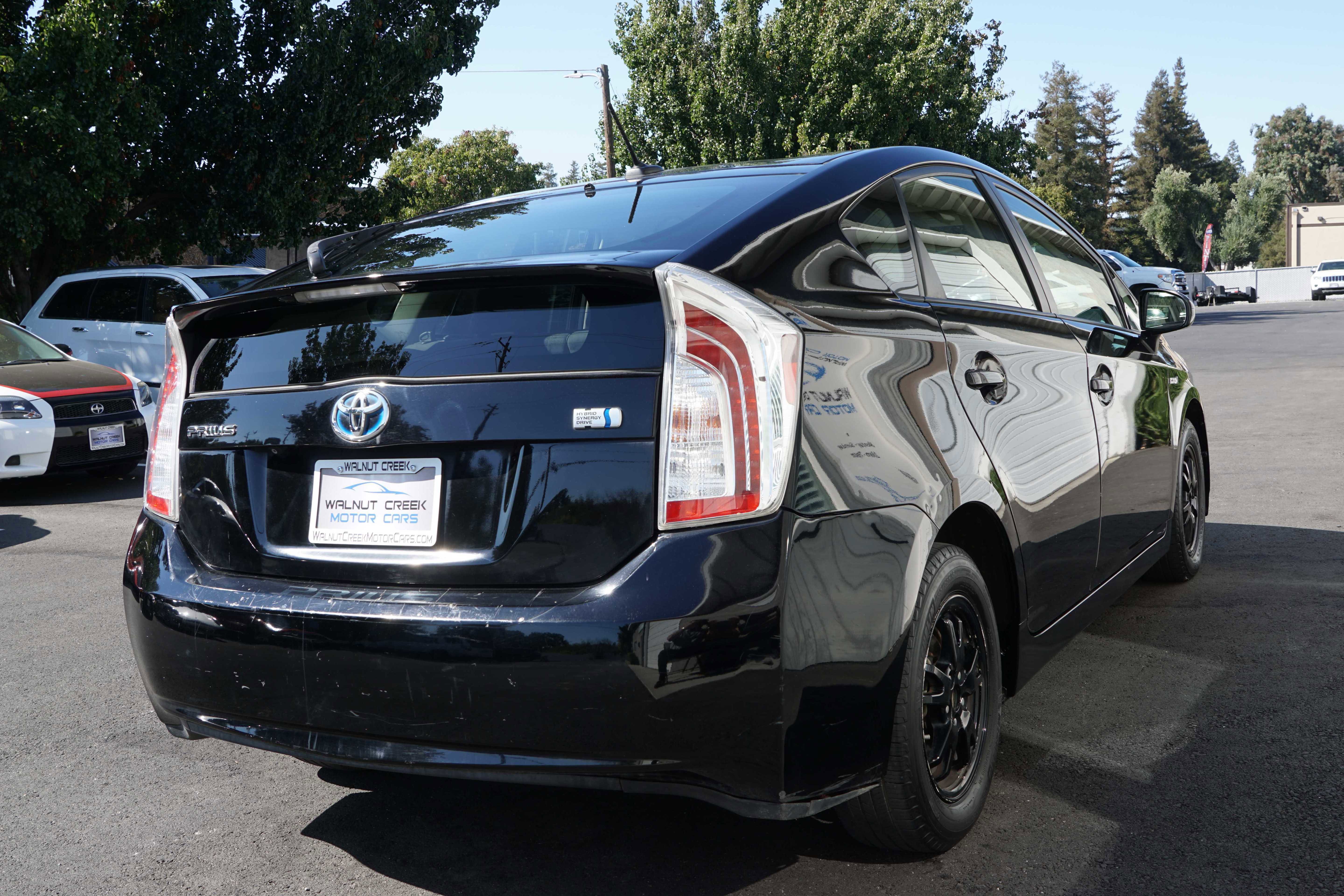 Used 2013 Toyota Prius Three image 10