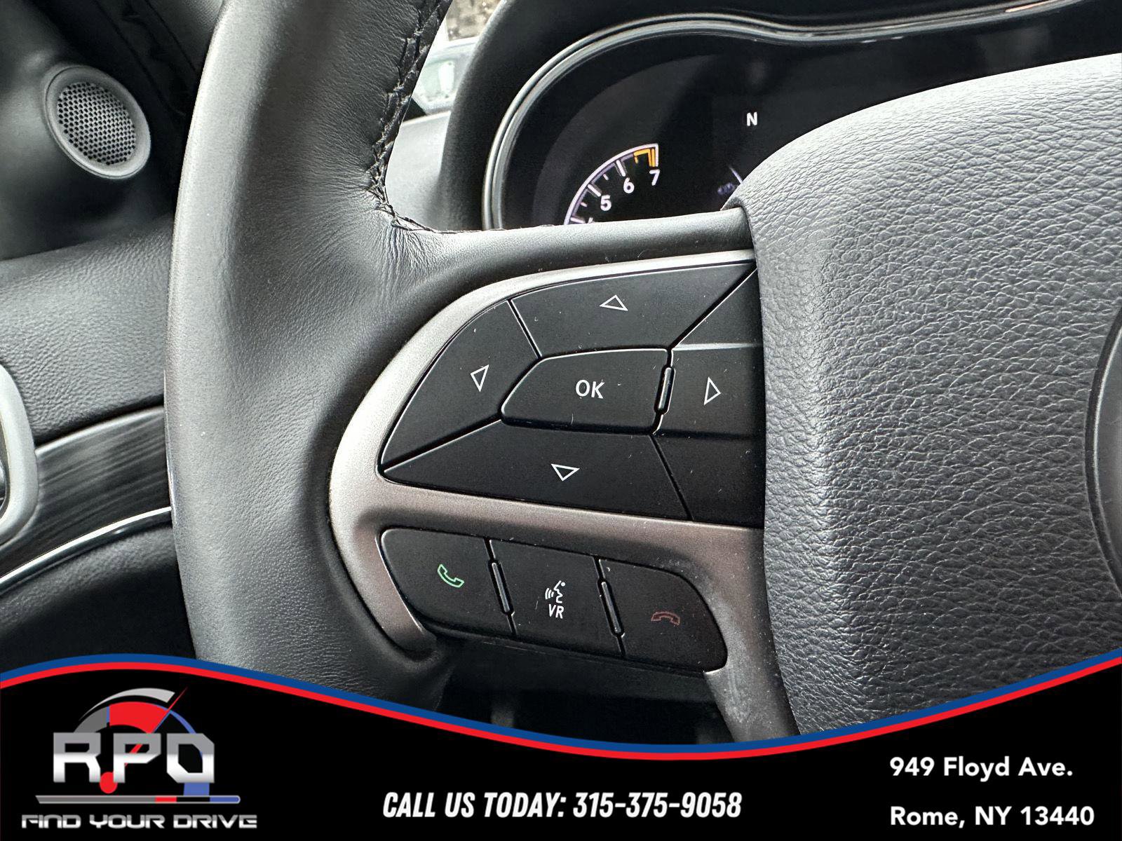 Used 2019 Jeep Grand Cherokee Limited w/ Luxury Group II image 16