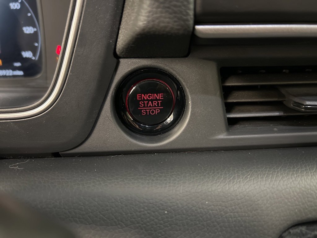 Used 2025 Honda Pilot Black Edition image 17