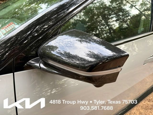 Certified 2025 Kia EV6 Wind RWD image 5