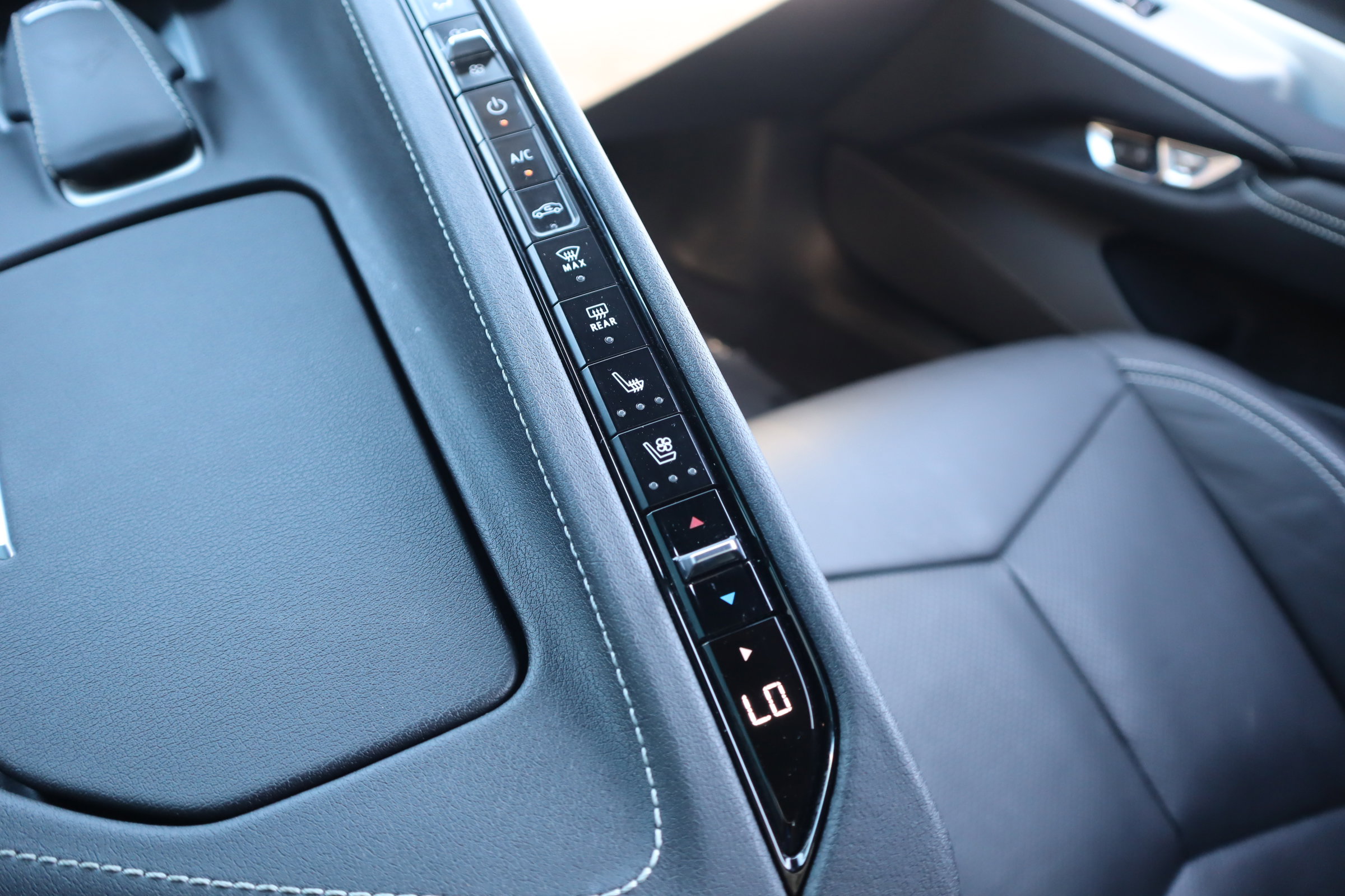 Used 2021 Chevrolet Corvette Stingray Preferred Cpe w/ 2LT image 31