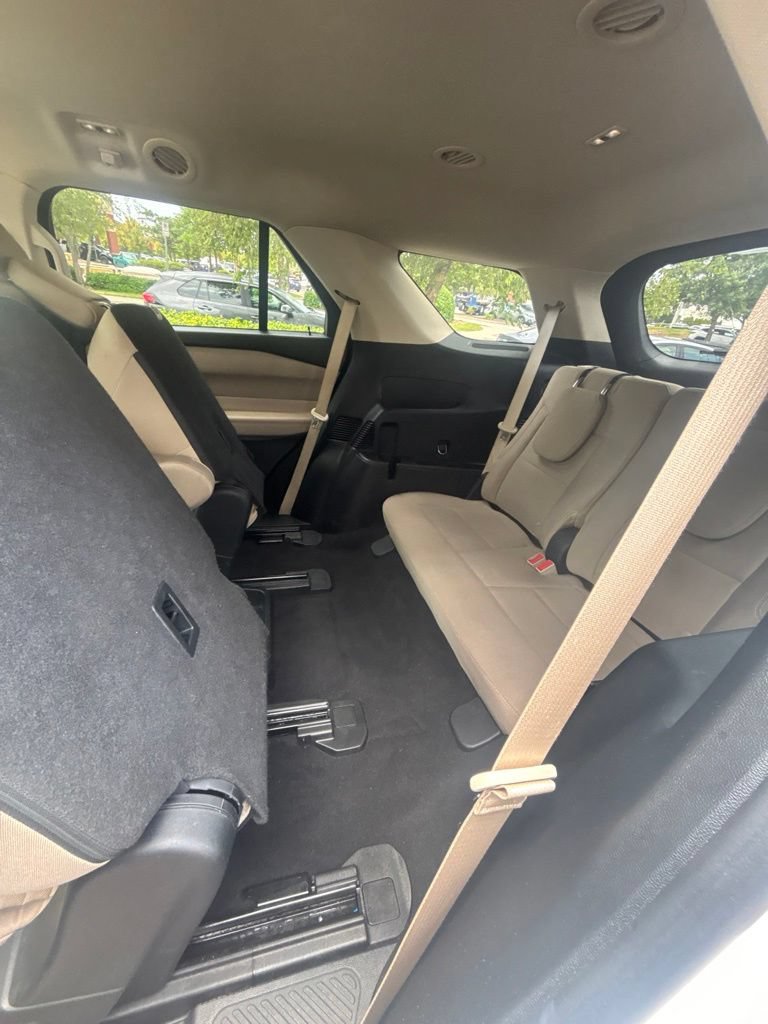 Used 2020 Ford Explorer XLT RWD image 17