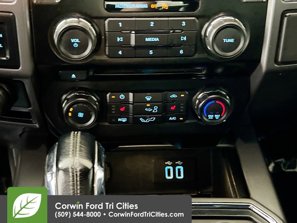 Used 2016 Ford F150 XLT w/ Equipment Group 302A Luxury image 9