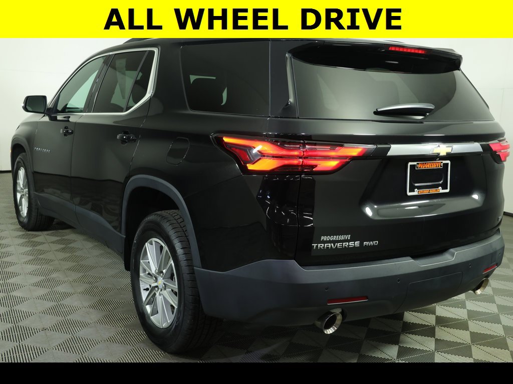 Used 2022 Chevrolet Traverse LT image 4