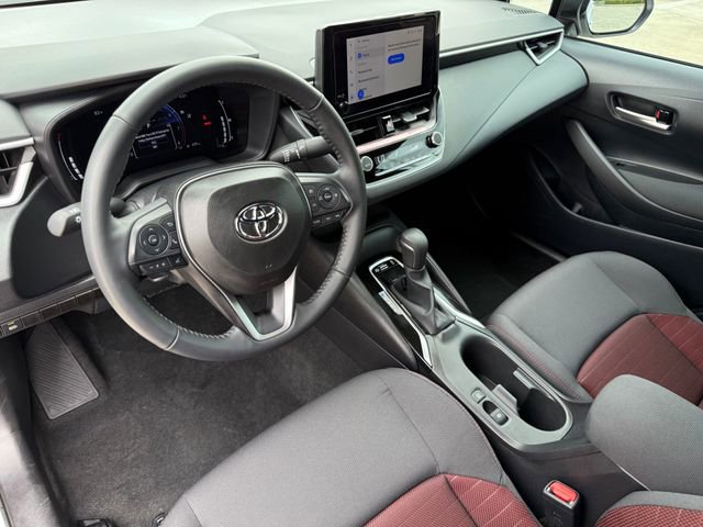 Used 2026 Toyota Corolla SE FWD image 12