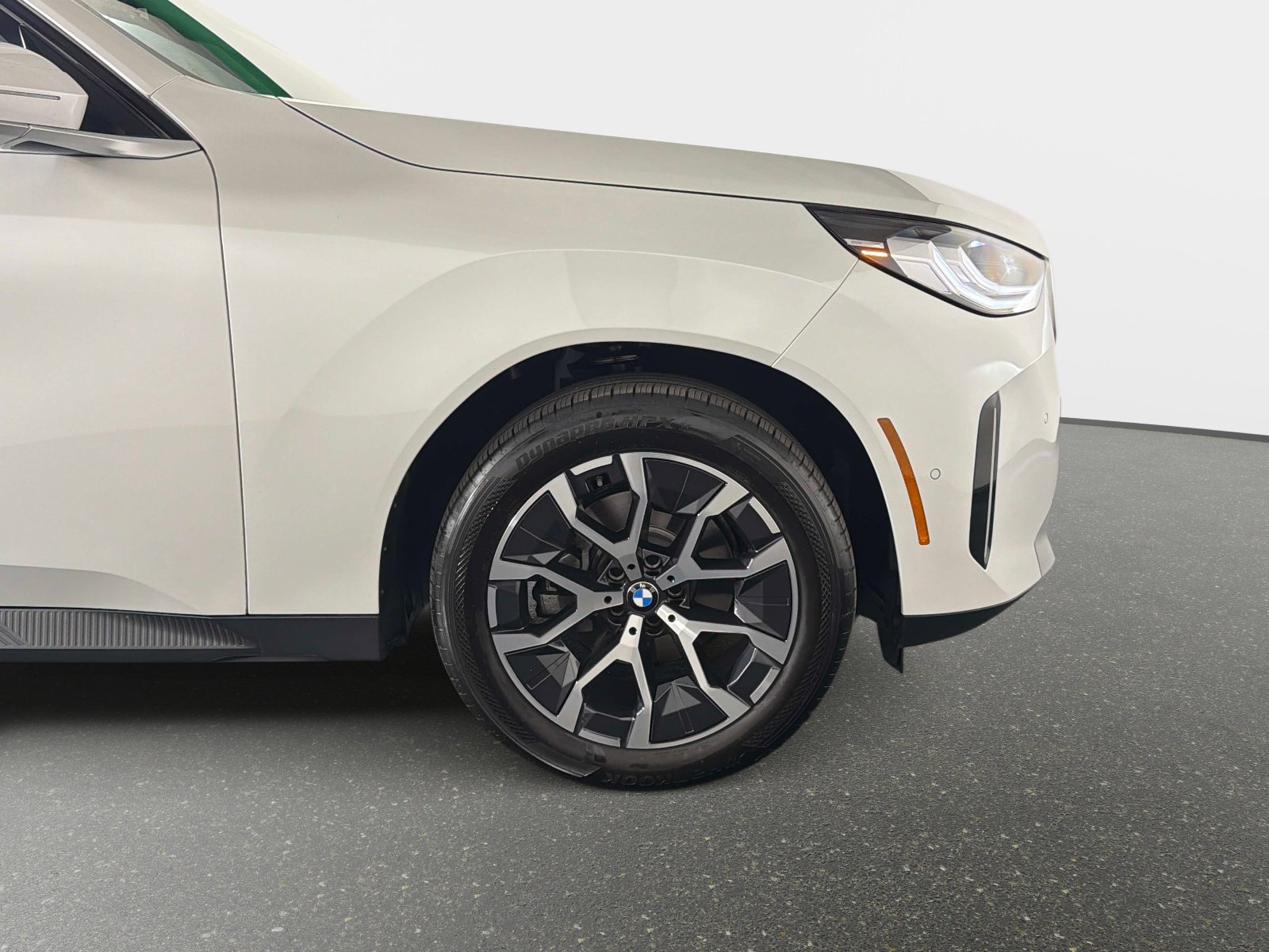 Used 2025 BMW X3 xDrive30i w/ Convenience Package image 21