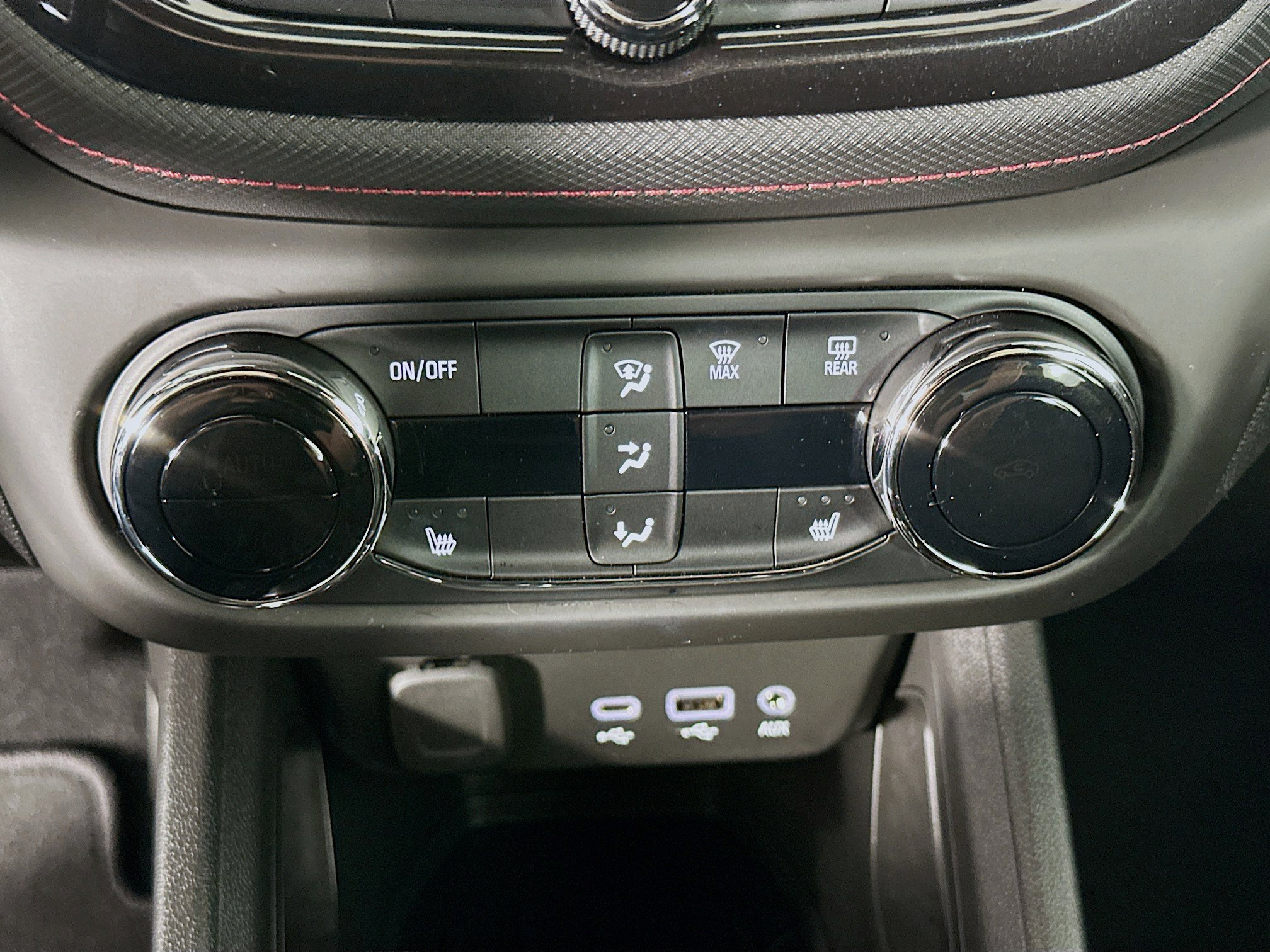 Used 2023 Chevrolet TrailBlazer RS w/ Convenience Package image 24