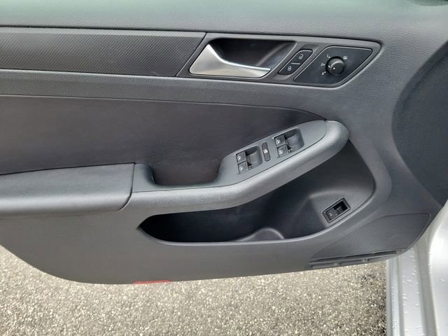 Used 2012 Volkswagen Jetta SE image 8