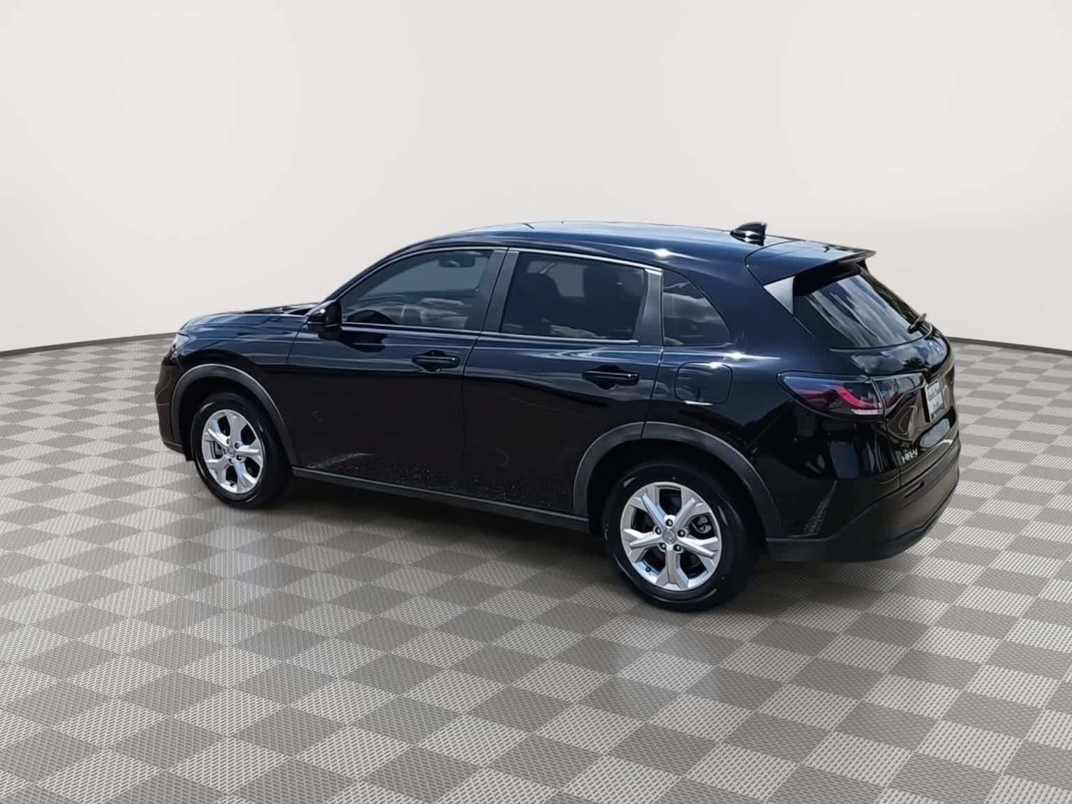 Used 2023 Honda HR-V LX image 6