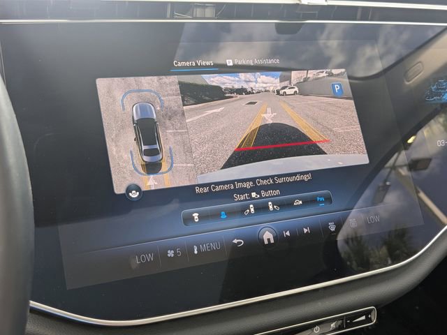 Used 2025 Mercedes-Benz E 350 4MATIC Sedan image 19