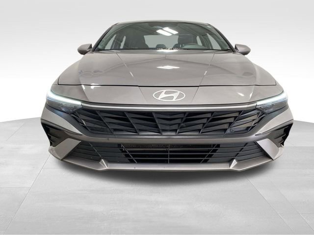 Used 2024 Hyundai Elantra SEL image 6