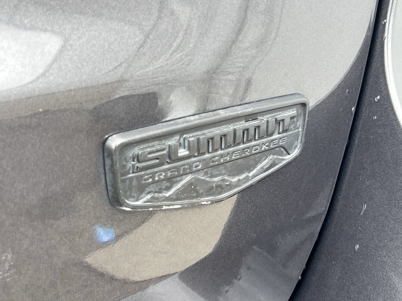 Used 2019 Jeep Grand Cherokee Summit AWD/4WD image 33