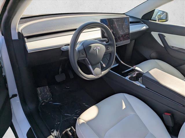 Used 2020 Tesla Model Y Long Range image 11