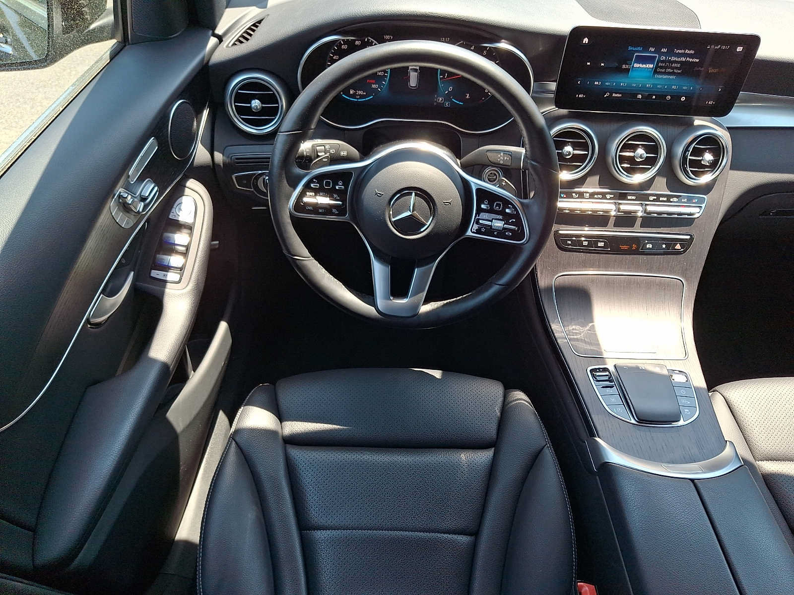 Used 2022 Mercedes-Benz GLC 300 4MATIC image 11