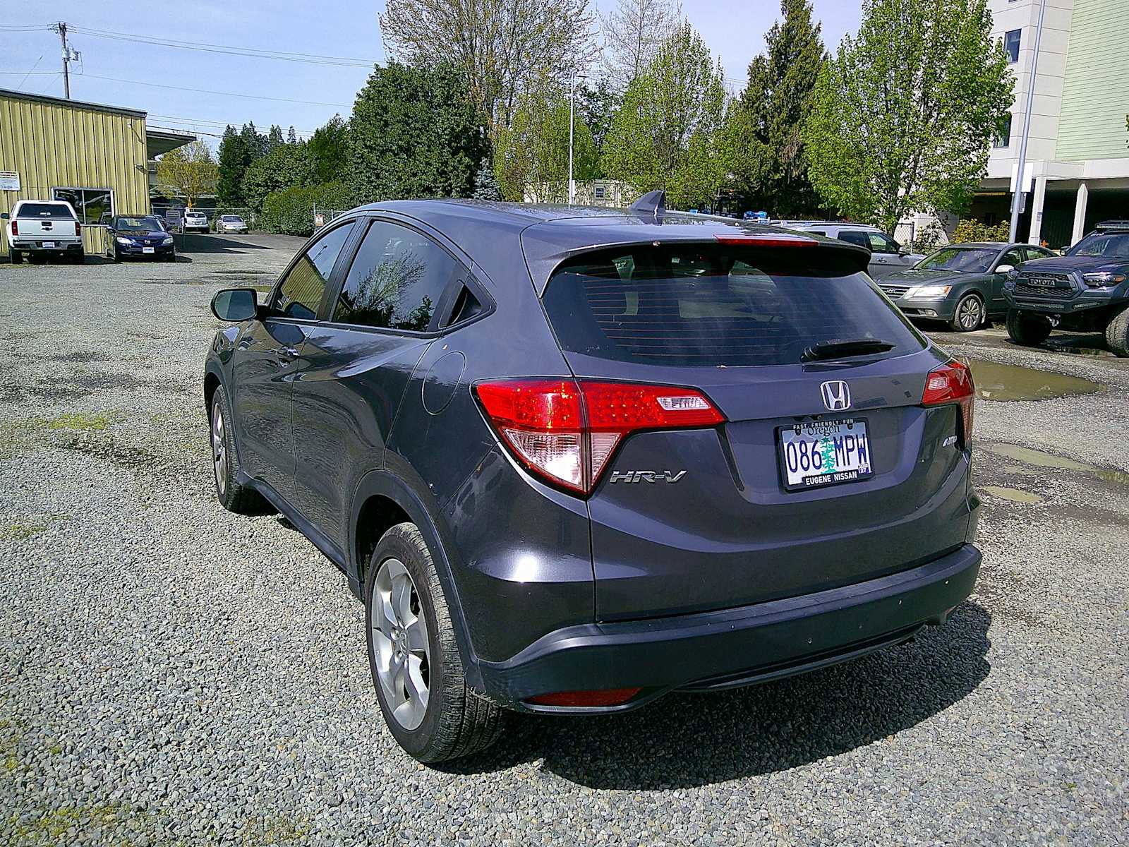 Used 2017 Honda HR-V LX image 3