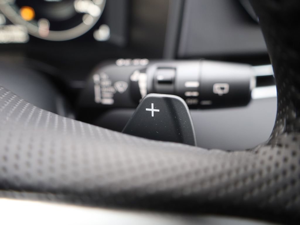 New 2025 Mitsubishi Outlander SE image 47