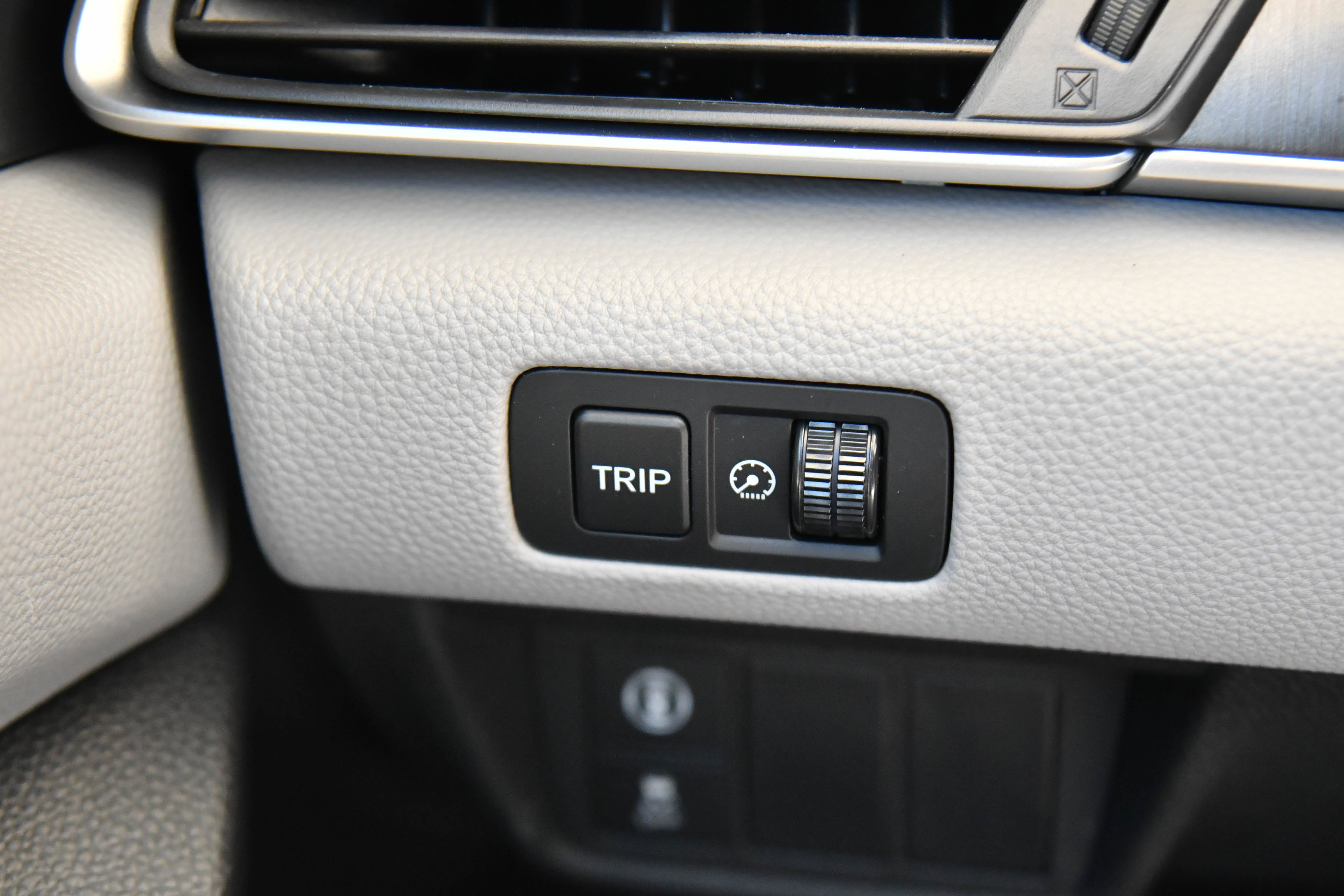 Used 2020 Honda Accord LX image 30