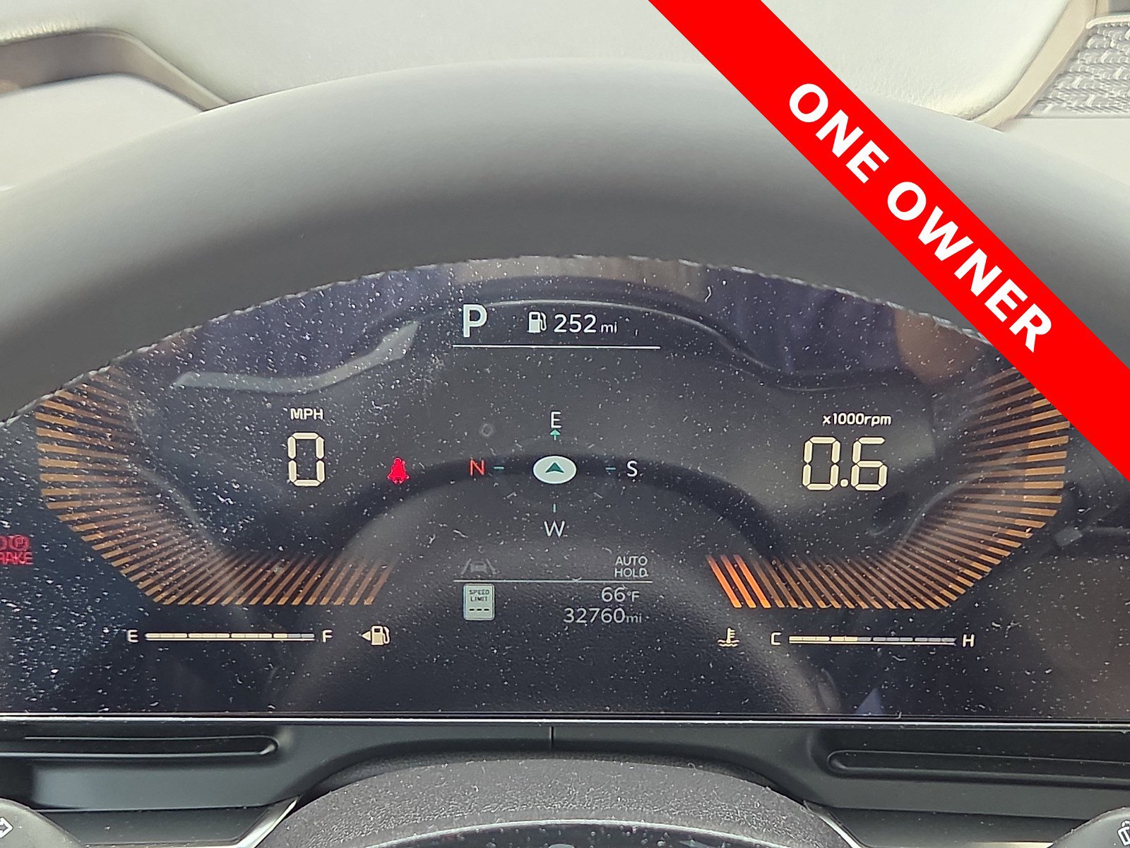 Used 2025 Kia Carnival EX image 23