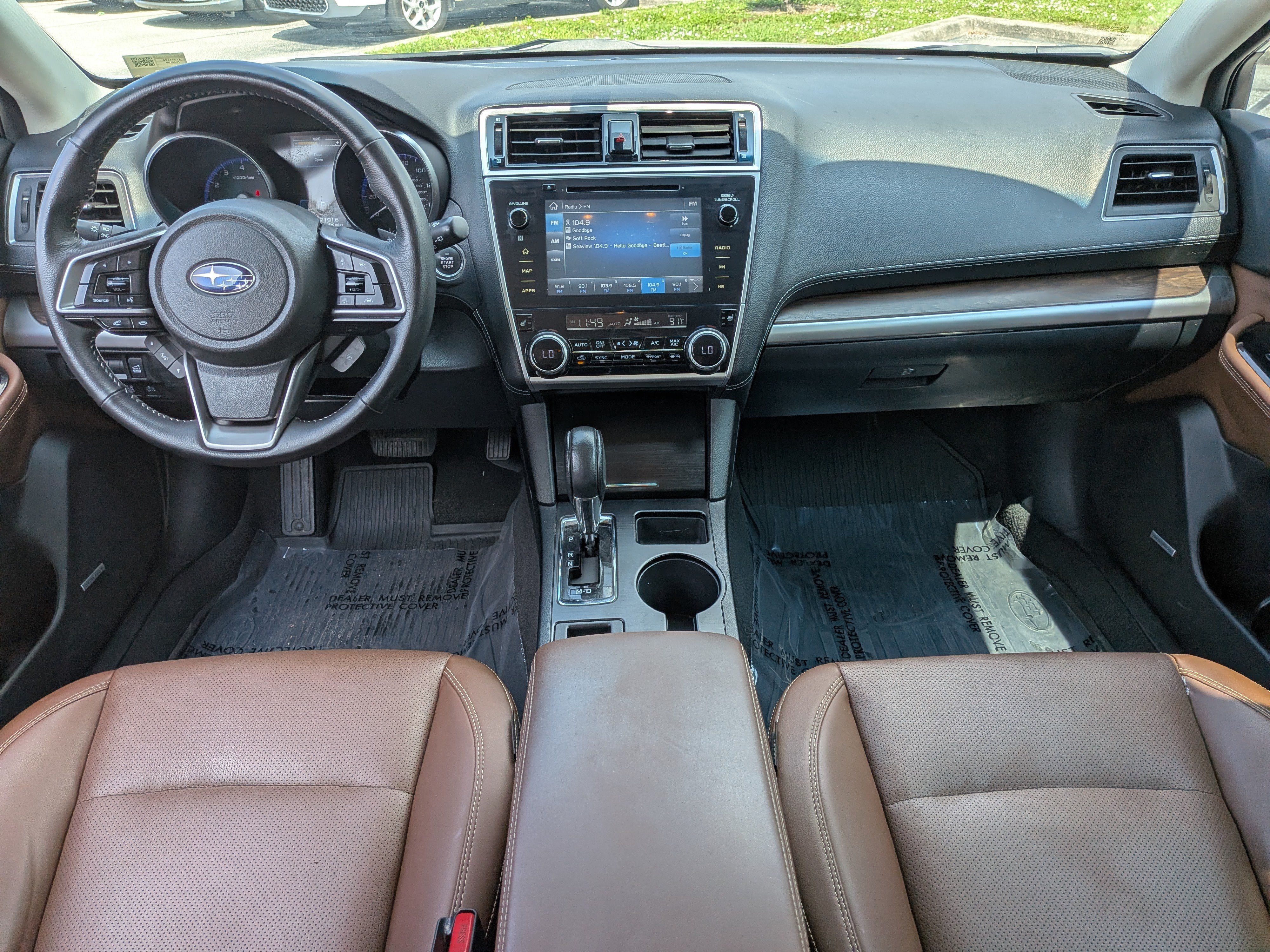 Used 2018 Subaru Outback 2.5i Touring AWD/4WD image 16