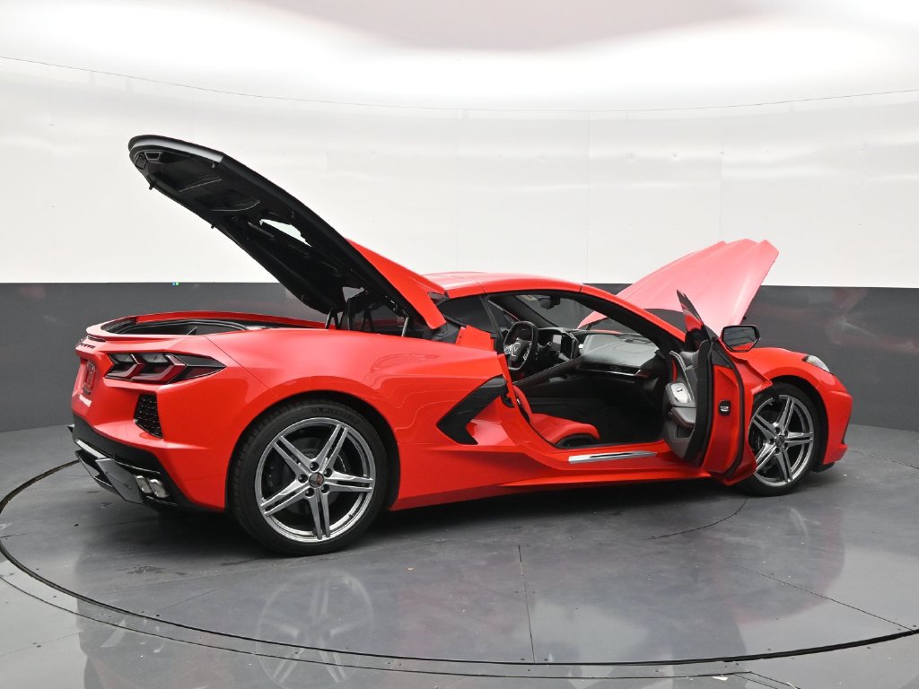 Used 2026 Chevrolet Corvette Stingray Coupe w/ 1LT RWD image 27
