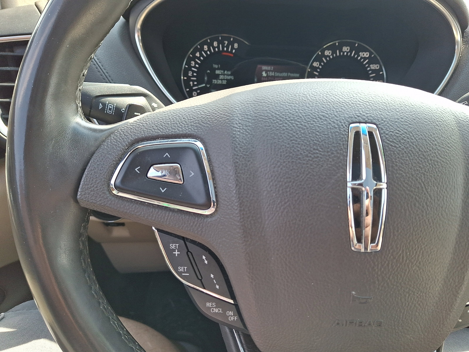 Used 2016 Lincoln MKX Reserve w/ Driver Assistance Package AWD/4WD image 21