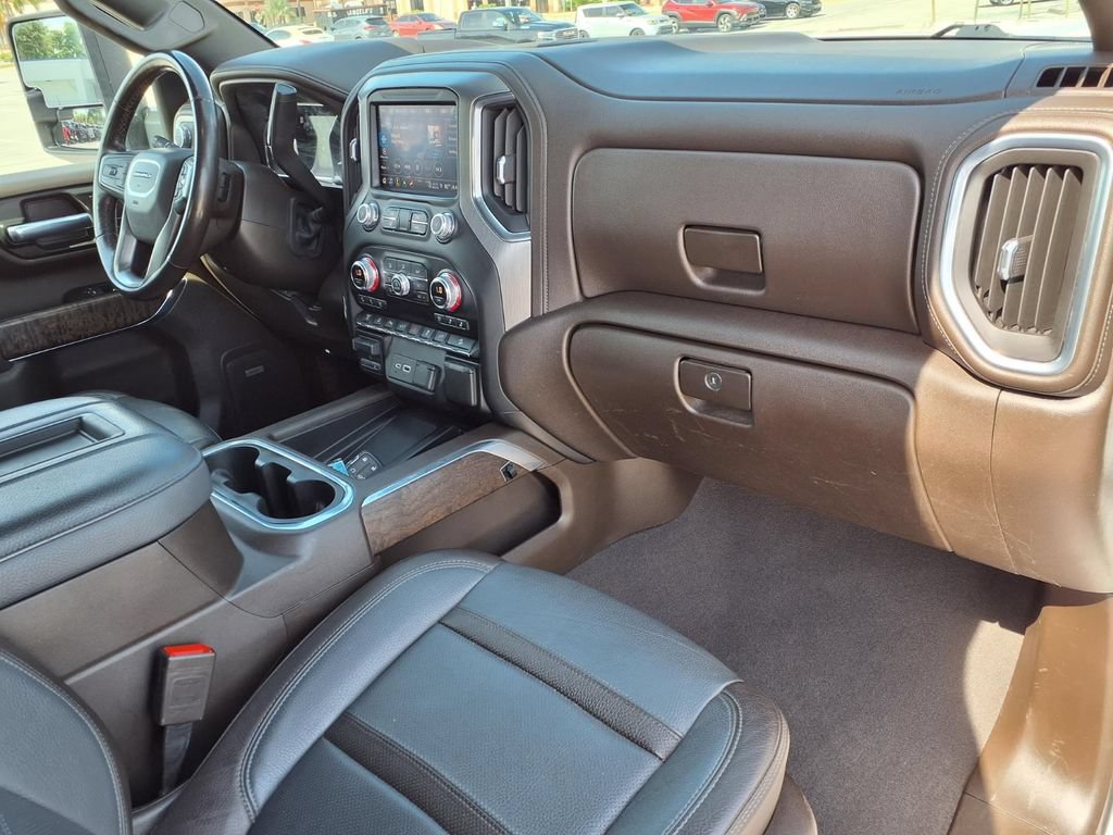 Used 2021 GMC Sierra 3500 Denali w/ Denali Ultimate Package AWD/4WD image 12