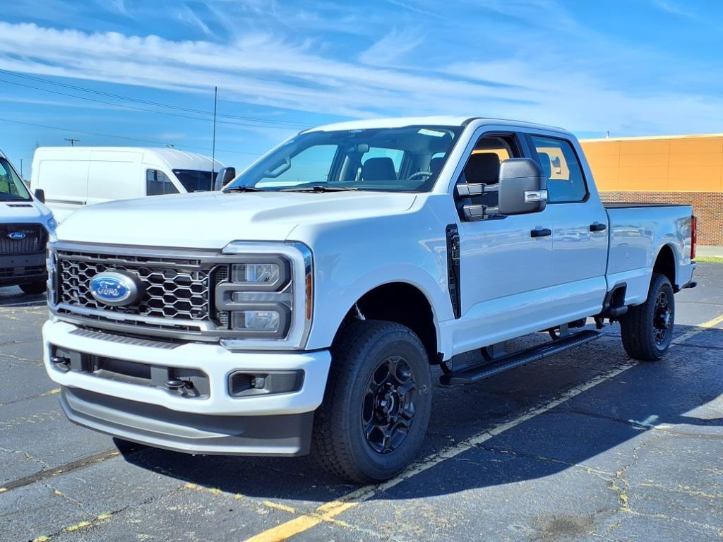 New 2026 Ford F350 4x4 Crew Cab Super Duty image 3