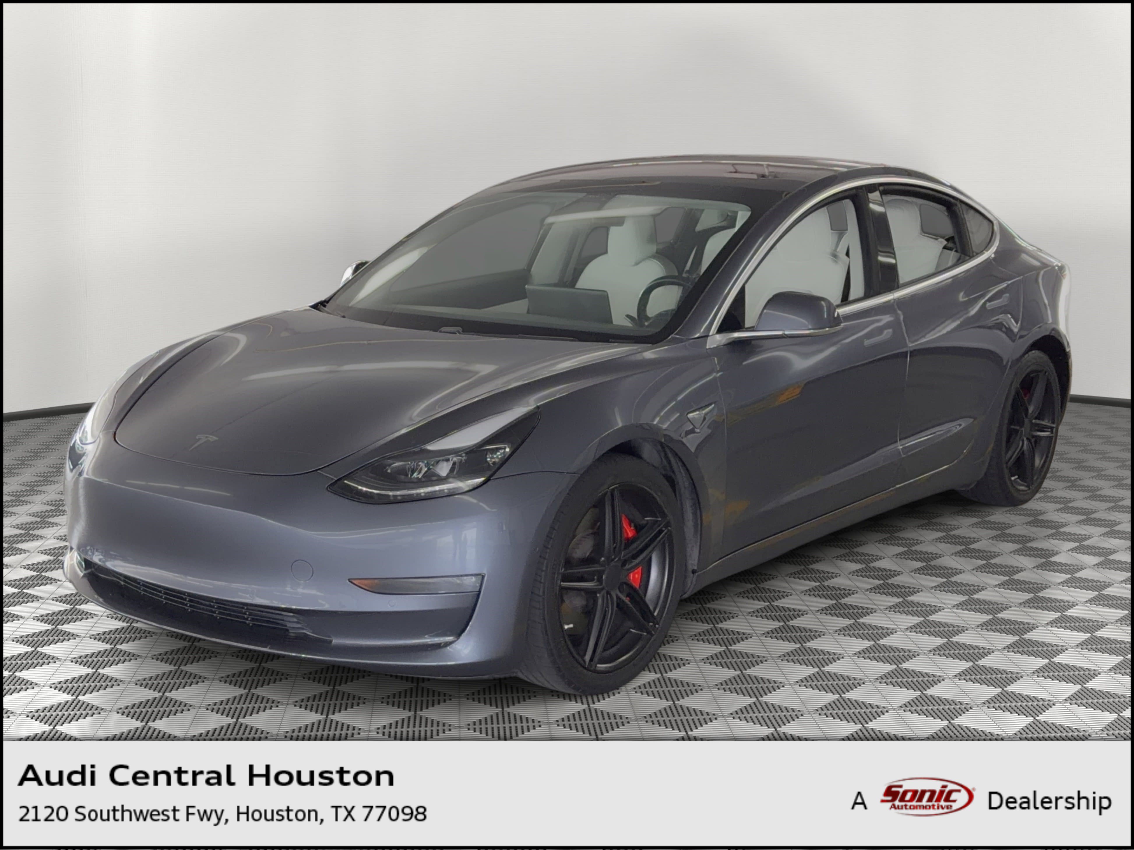 Used 2018 Tesla Model 3 Performance AWD/4WD image 1