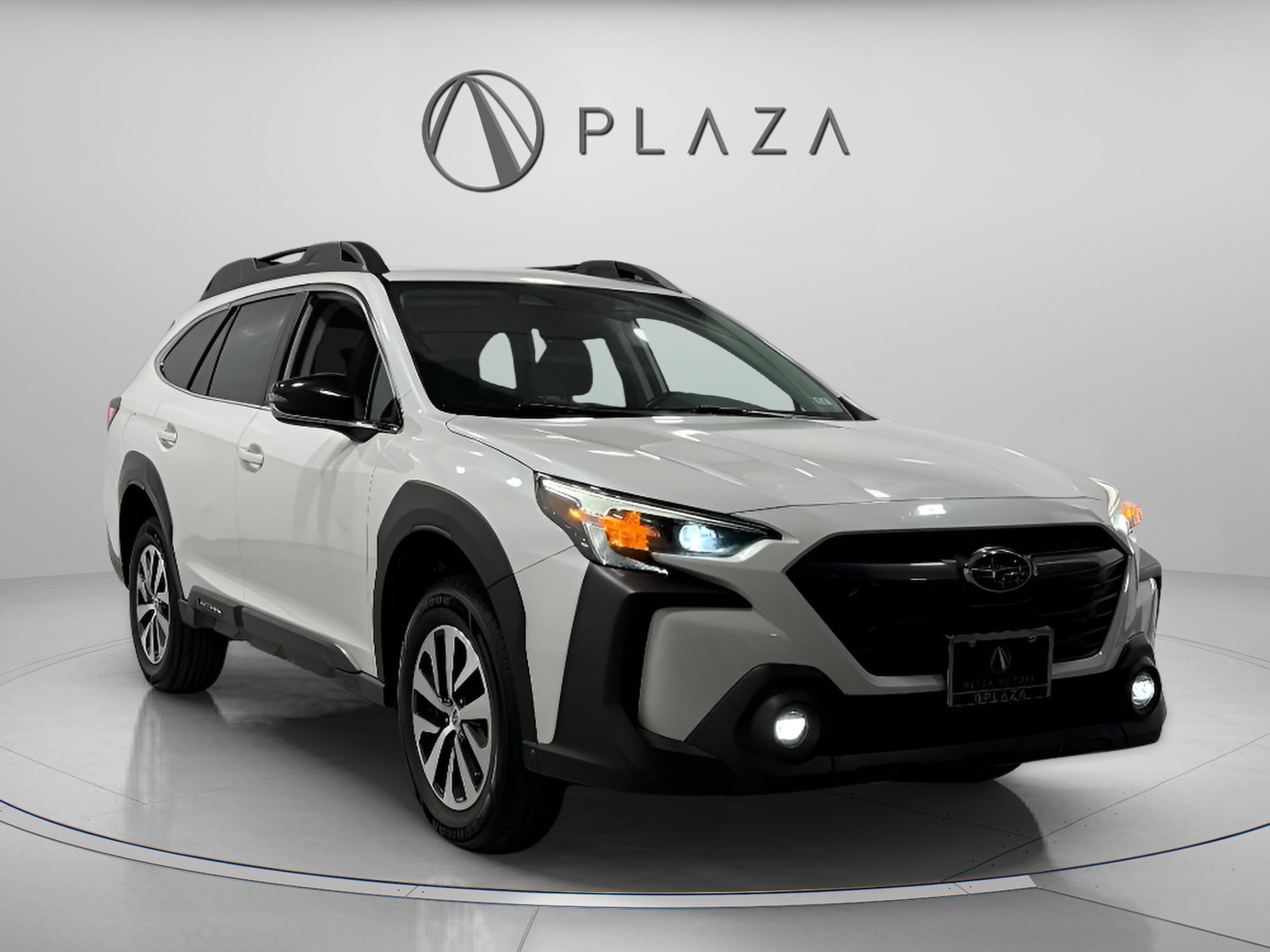 Used 2024 Subaru Outback Premium image 7