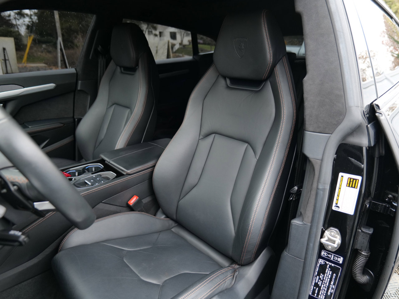 Used 2021 Lamborghini Urus image 16