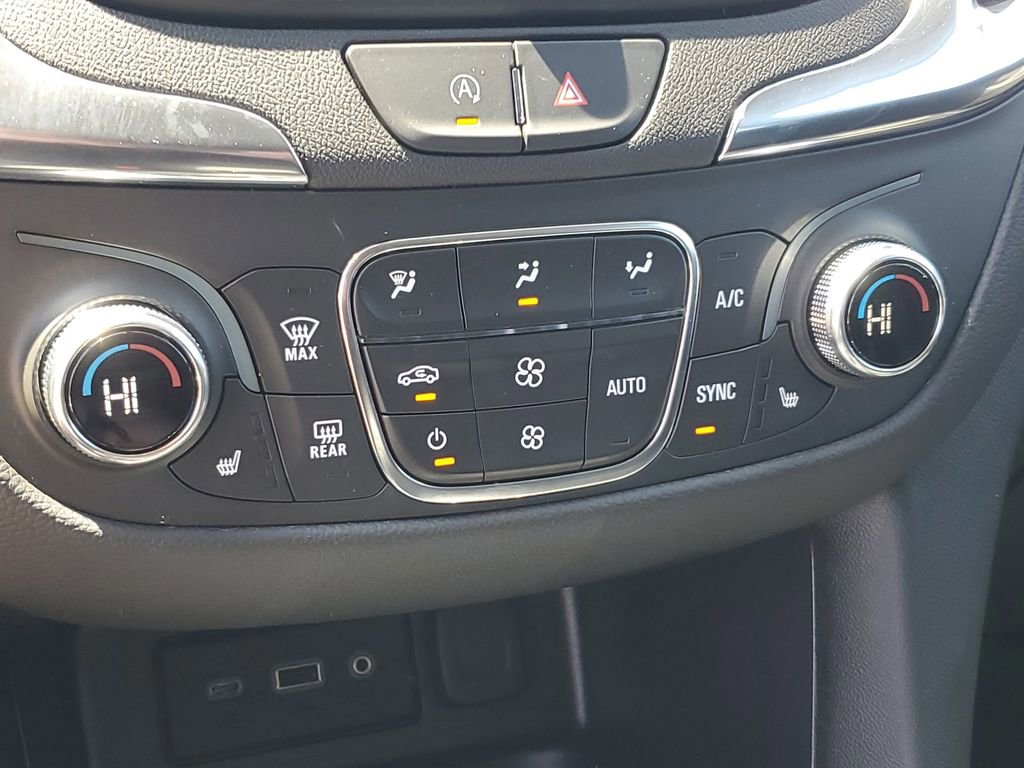 Used 2024 Chevrolet Equinox LT w/ LPO, Floor Liner Package FWD image 16