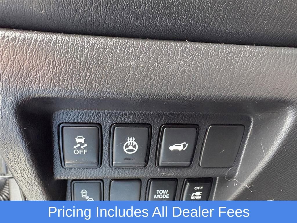 Used 2019 Nissan Pathfinder Platinum AWD/4WD image 16