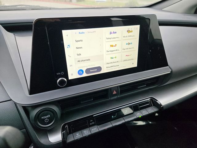 Used 2024 Toyota Prius LE image 21