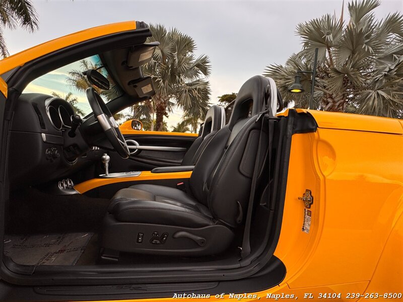 Used 2005 Chevrolet SSR w/ Preferred Equipment Group RWD image 26