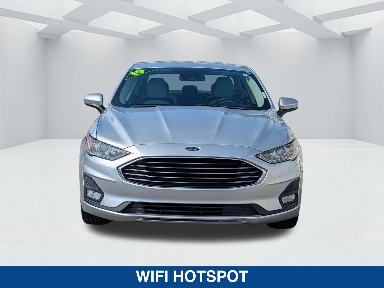 Used 2019 Ford Fusion SE w/ Equipment Group 151A image 8