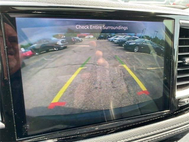 Used 2023 Chrysler Pacifica Limited image 38
