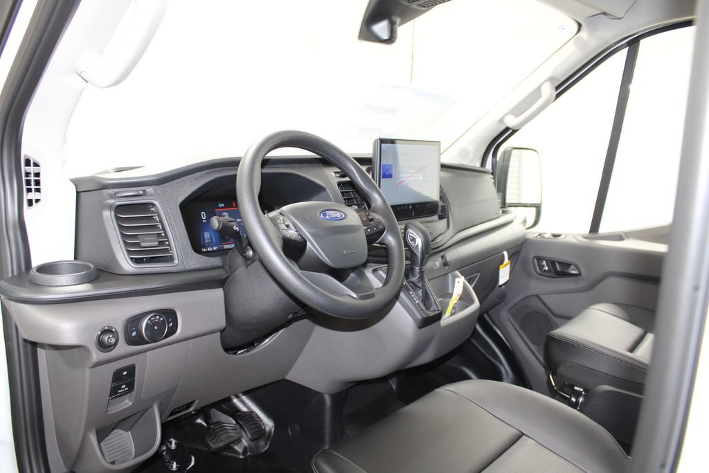New 2026 Ford Transit 250 148 Medium Roof w/ Load Area Protection Package RWD image 21