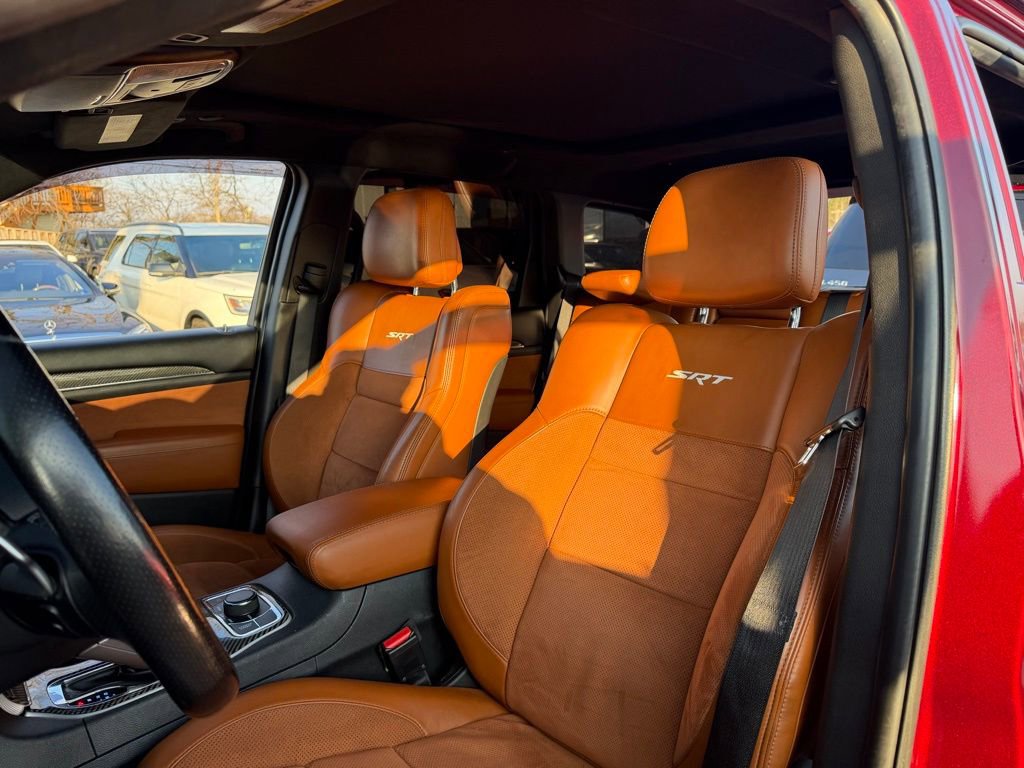 Used 2018 Jeep Grand Cherokee SRT image 12