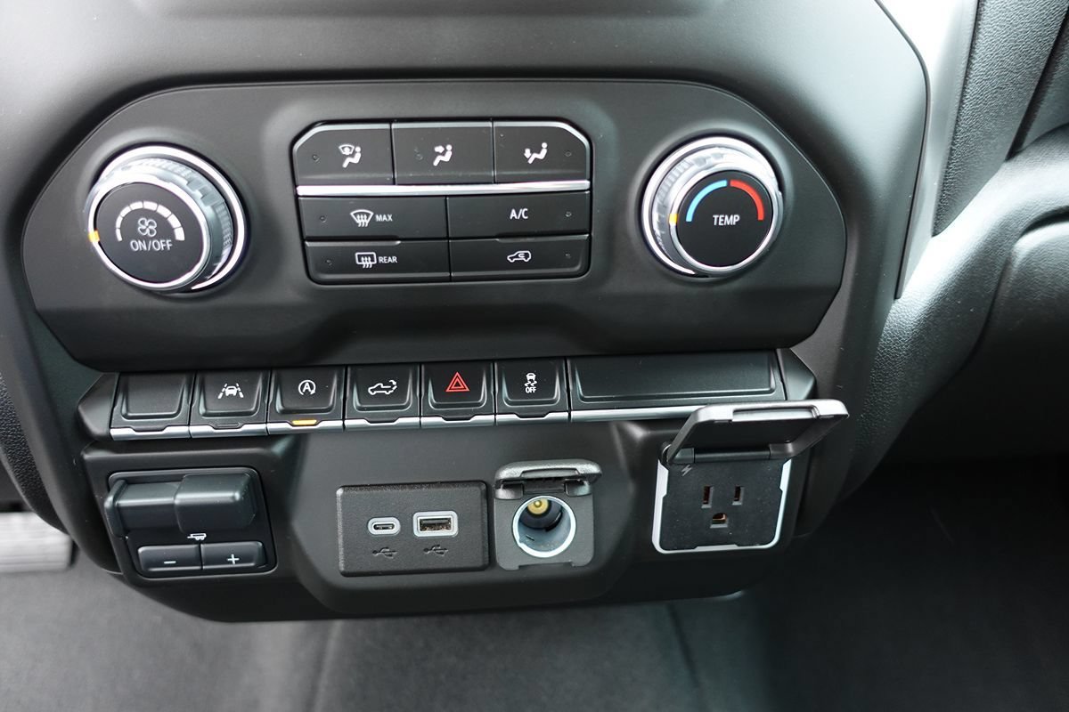 Used 2024 Chevrolet Silverado 1500 Custom AWD/4WD image 45