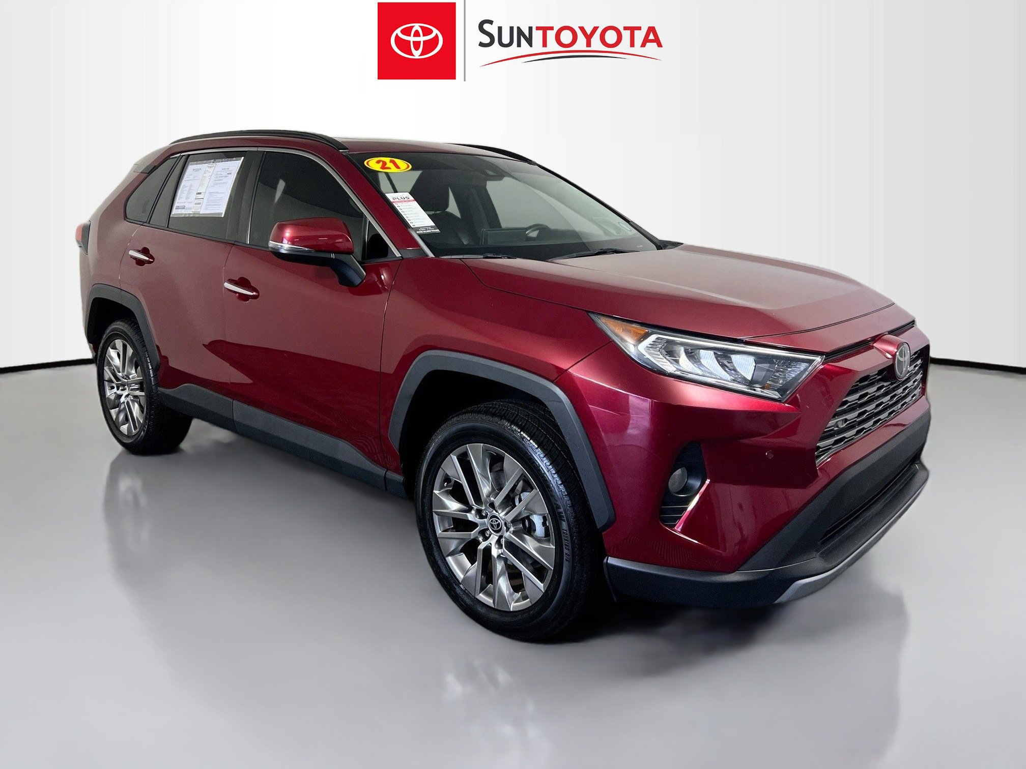 Used 2021 Toyota RAV4 Limited image 1
