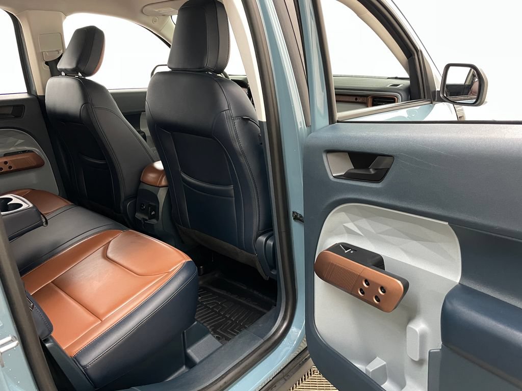 Used 2022 Ford Maverick Lariat w/ Lariat Luxury Package FWD image 41