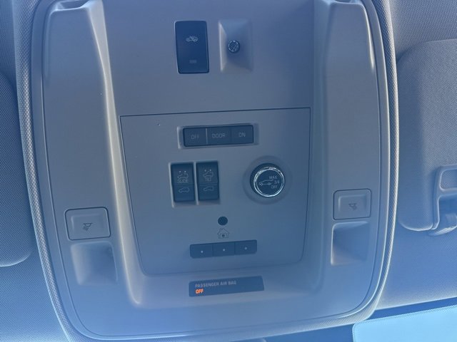 Used 2020 Chevrolet Tahoe Premier w/ Premier Plus Edition image 17