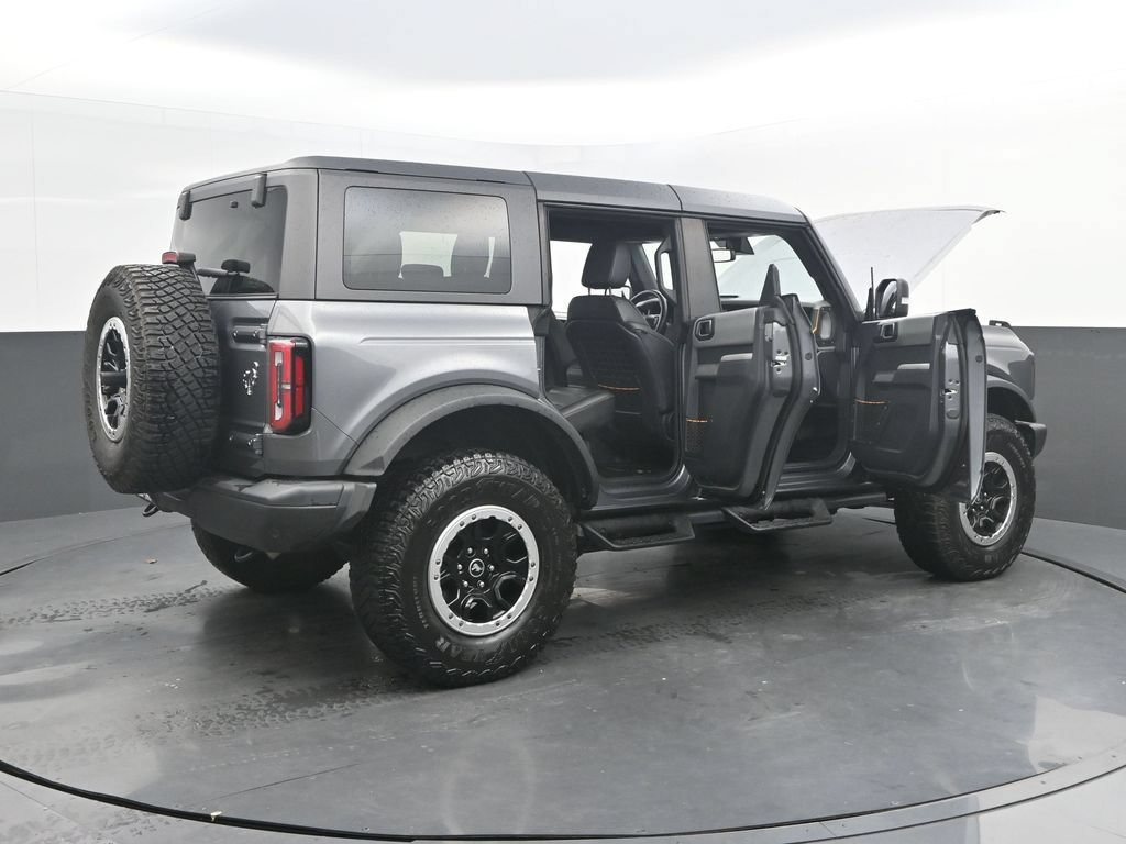 Used 2023 Ford Bronco Badlands w/ Sasquatch Package AWD/4WD image 43
