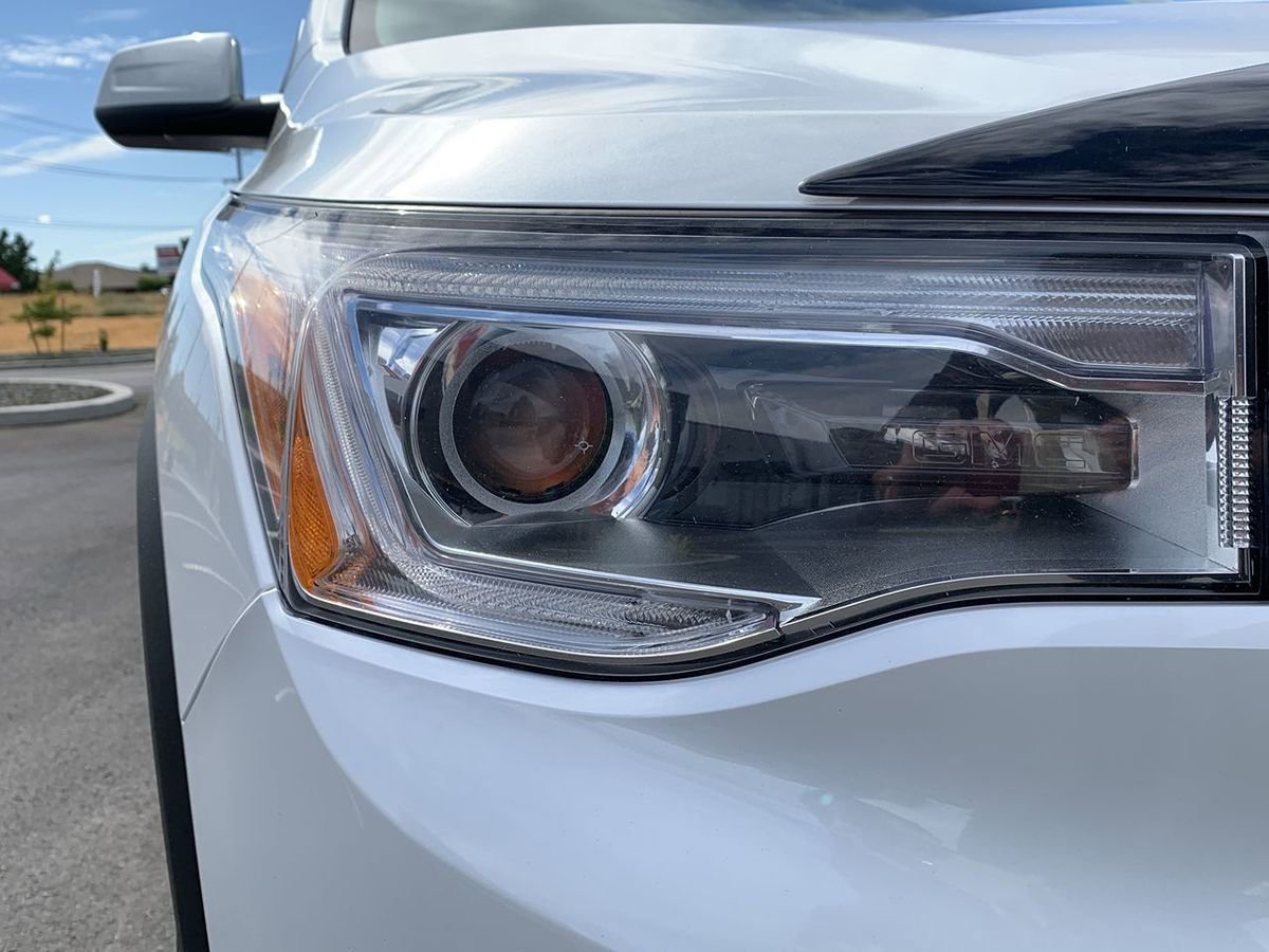 Used 2018 GMC Acadia SLT image 9