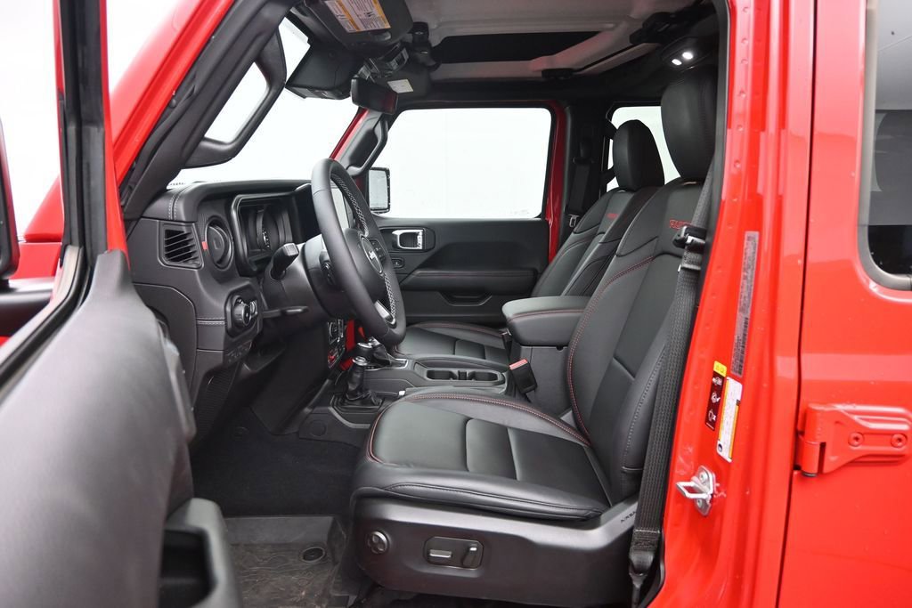 Used 2025 Jeep Wrangler Unlimited Rubicon AWD/4WD image 25