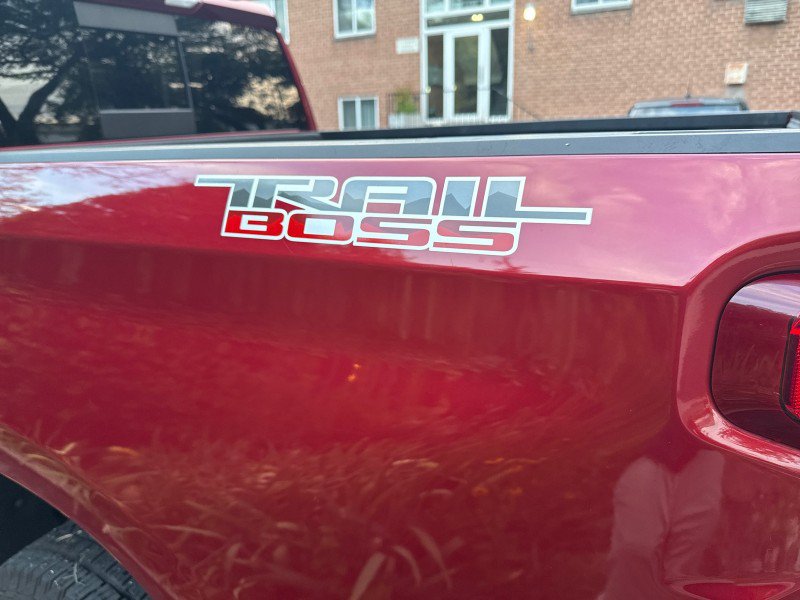 Used 2019 Chevrolet Silverado 1500 LT Trail Boss AWD/4WD image 42