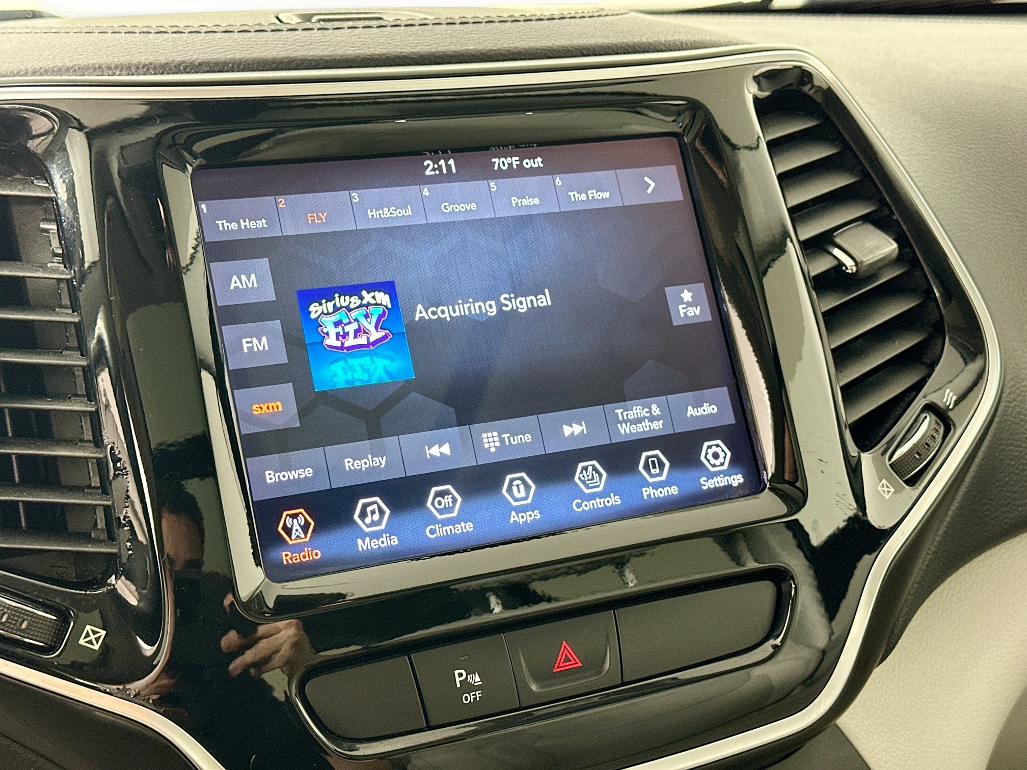 Used 2020 Jeep Cherokee Limited AWD/4WD image 19