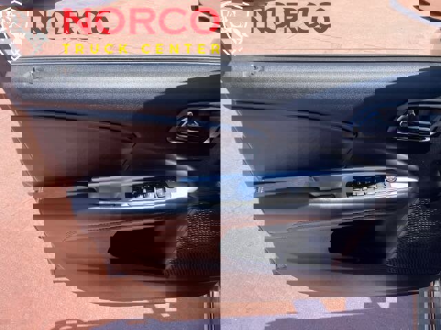 Used 2018 Dodge Journey SE w/ Popular Equipment Group image 15