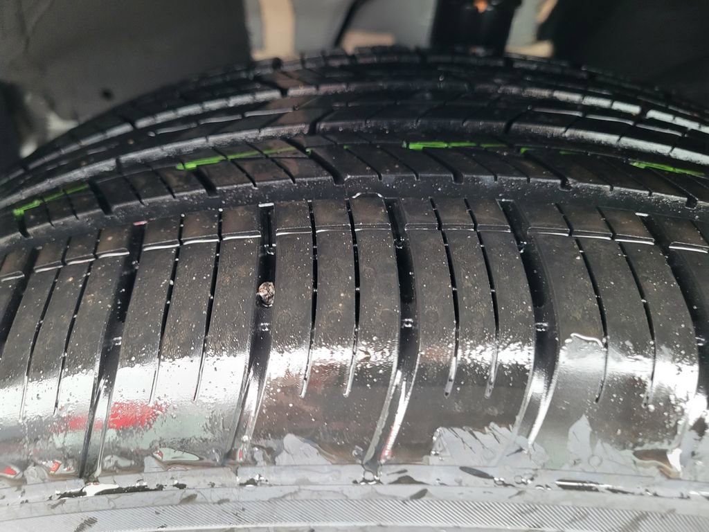 New 2025 Nissan Murano SL image 13