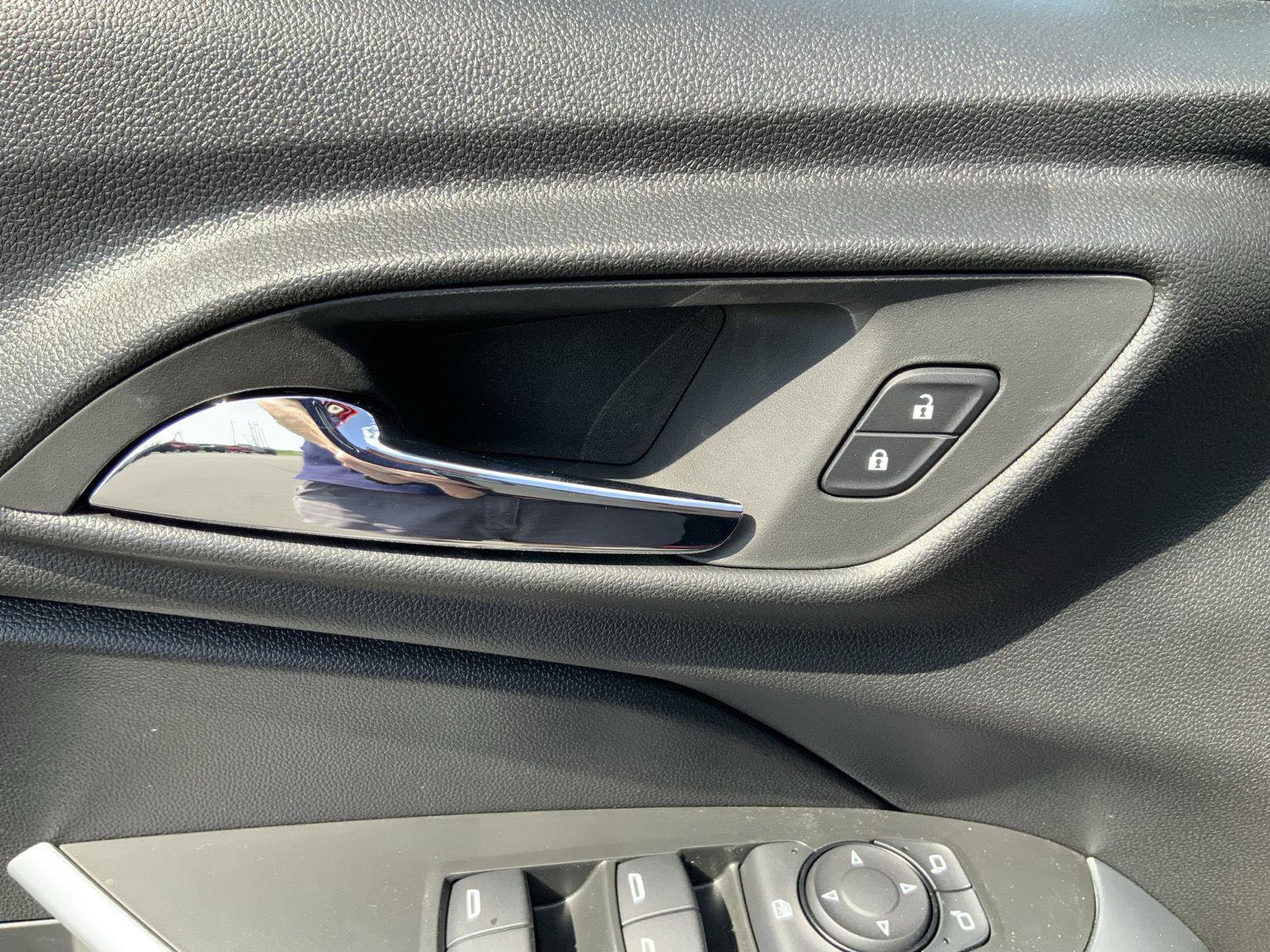 New 2026 Chevrolet Trax RS w/ Driver Confidence Package FWD image 22